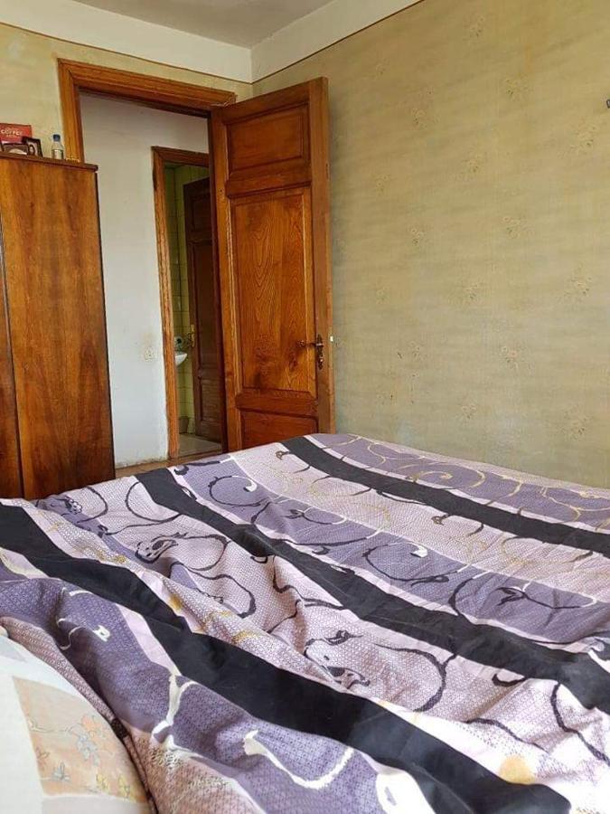 Hostel Levan Tbilisi Bagian luar foto